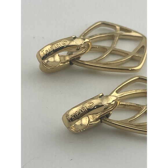 Crown Trifari Gold Tone Geometric Diamond Shape Clip On Earrings Elegant Vintage - Picture 5 of 6